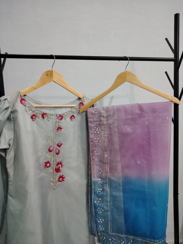Nishat e Raaz - Image 2